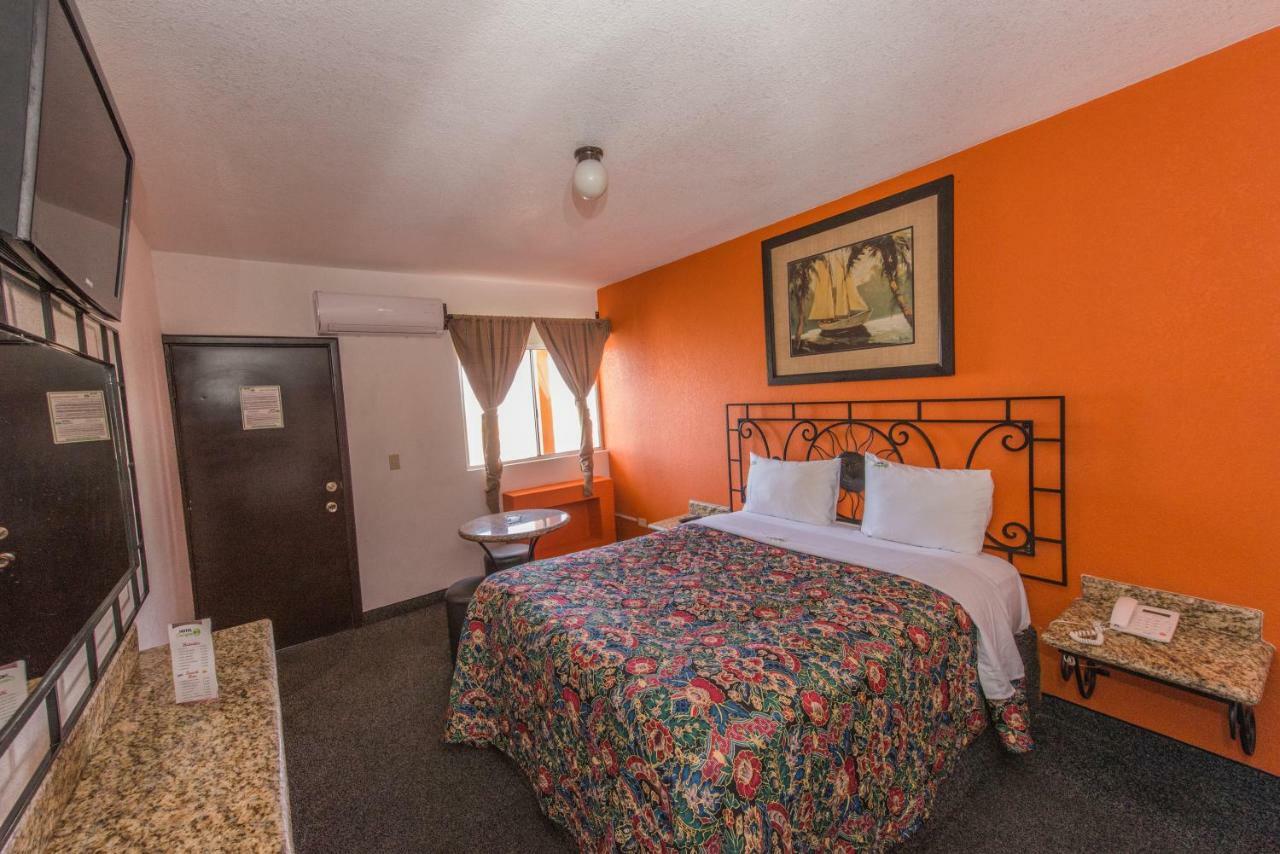 Hotel Cucapa Matamoros  Extérieur photo